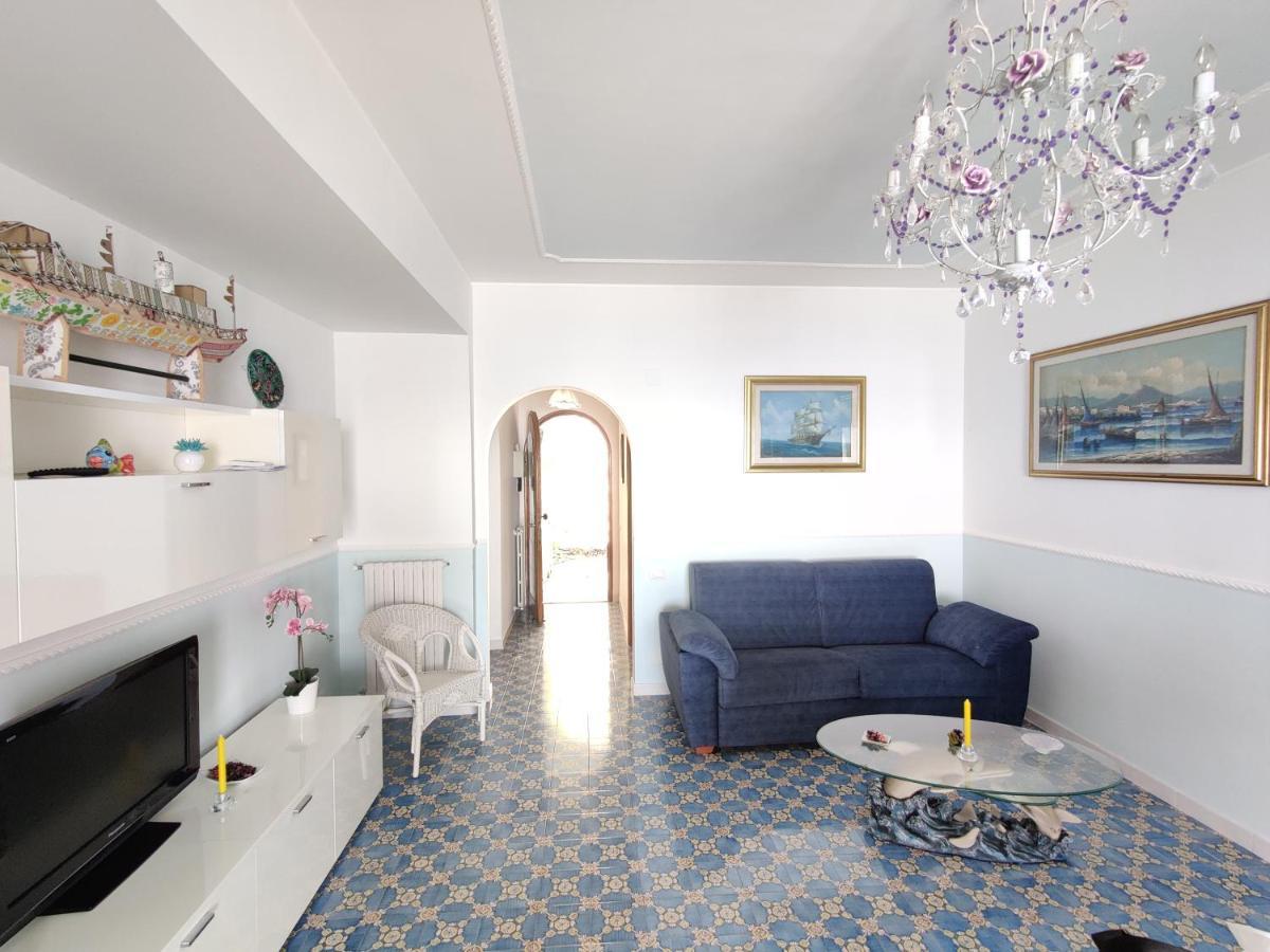 Casa La Scogliera Lägenhet Praiano Exteriör bild