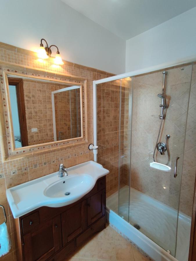 Casa La Scogliera Lägenhet Praiano Exteriör bild