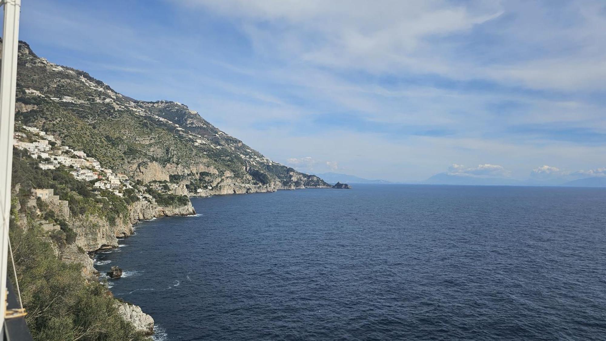 Casa La Scogliera Lägenhet Praiano Exteriör bild