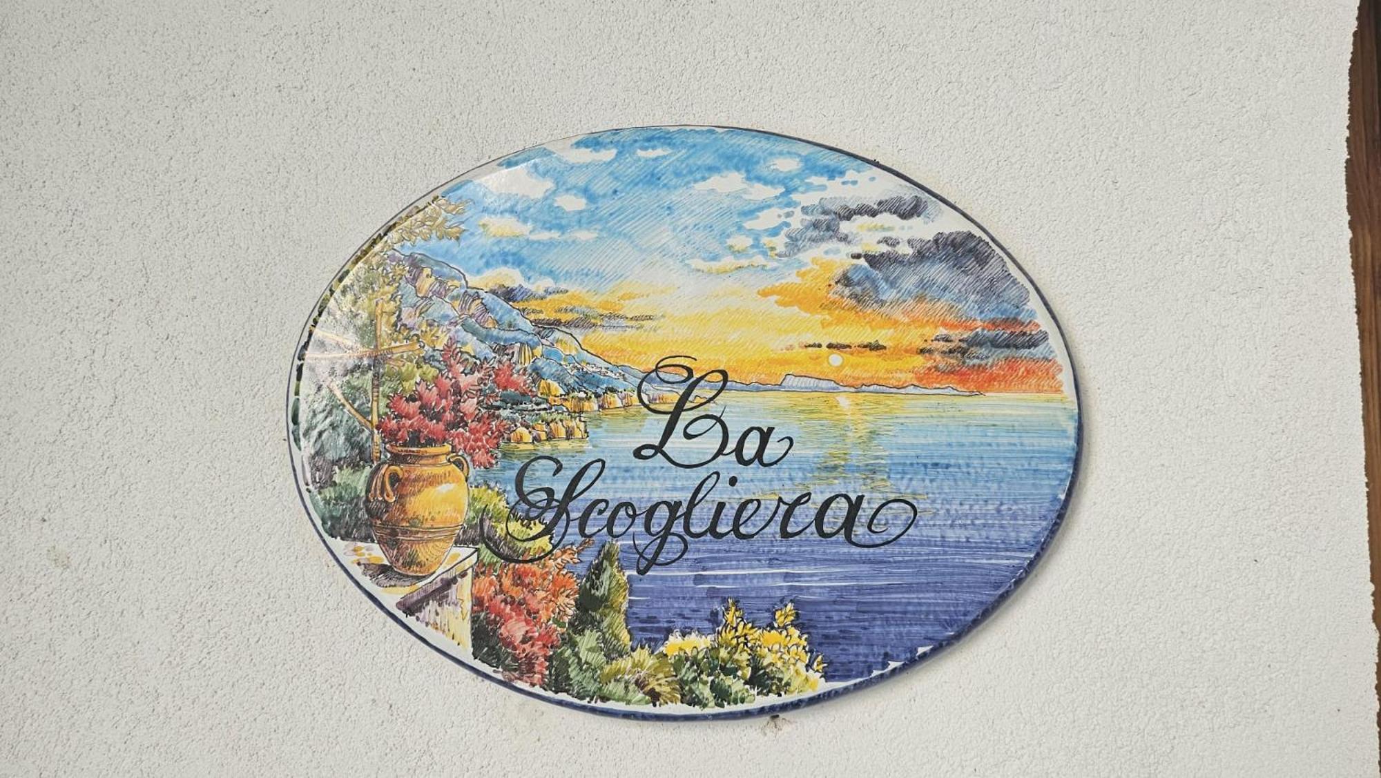 Casa La Scogliera Lägenhet Praiano Exteriör bild