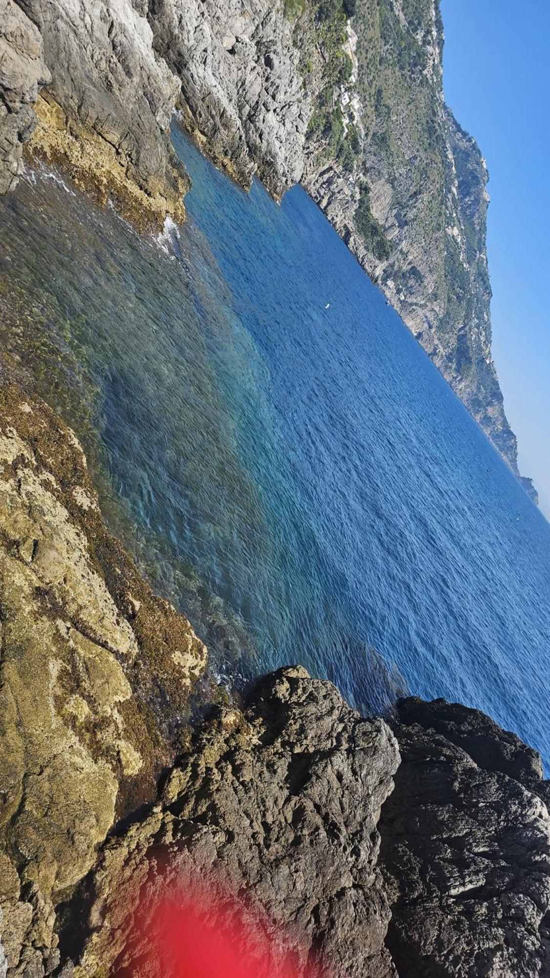 Casa La Scogliera Lägenhet Praiano Exteriör bild